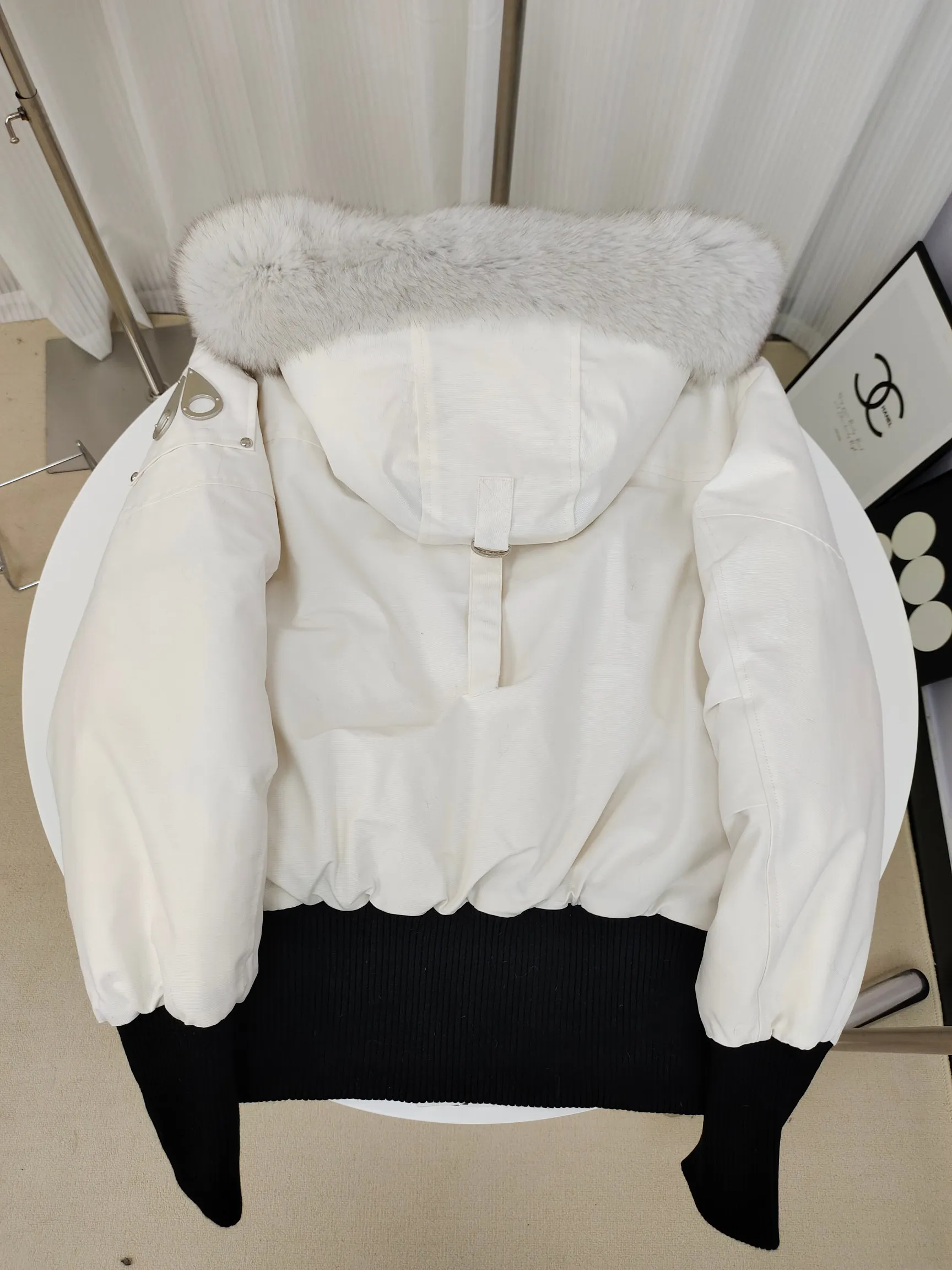 （ ） 03 Moose Knuckles ， ins 、 、 。 ， ， ！ ， ， ， Sizes: XS XL